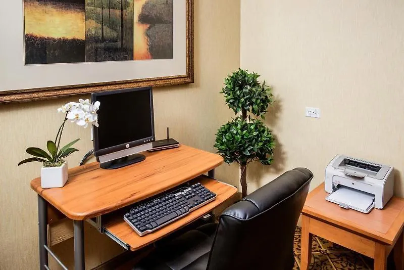 *** Hotel Days Inn & Suites By Wyndham West Edmonton Canada