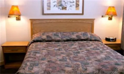 Hotel Days Inn & Suites By Wyndham West Edmonton